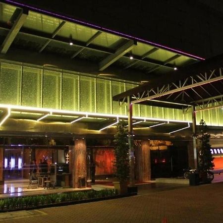 108 Hotel By Him Jakarta Eksteriør bilde