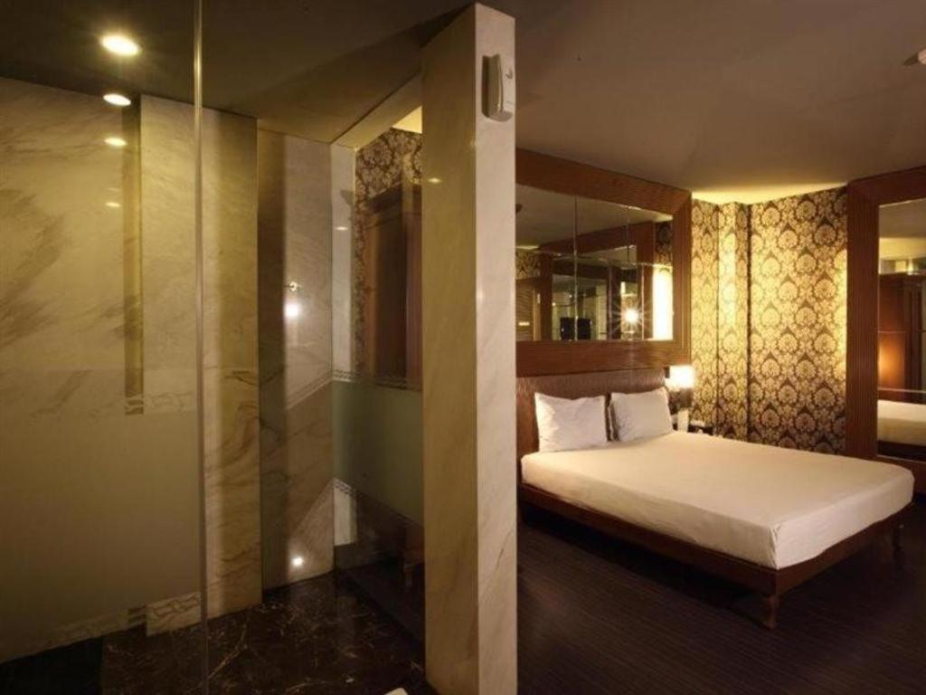 108 Hotel By Him Jakarta Eksteriør bilde