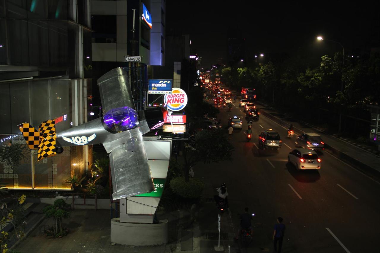 108 Hotel By Him Jakarta Eksteriør bilde