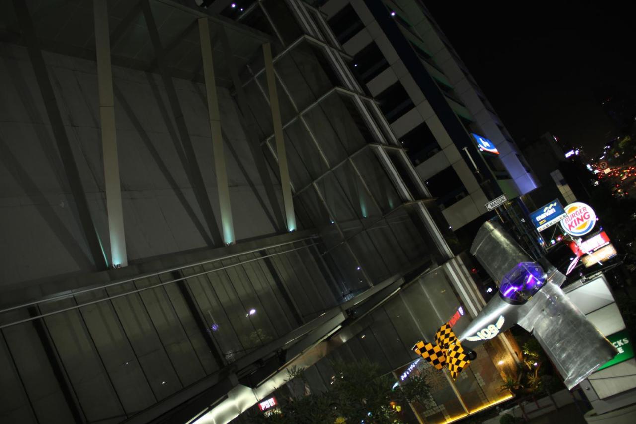 108 Hotel By Him Jakarta Eksteriør bilde